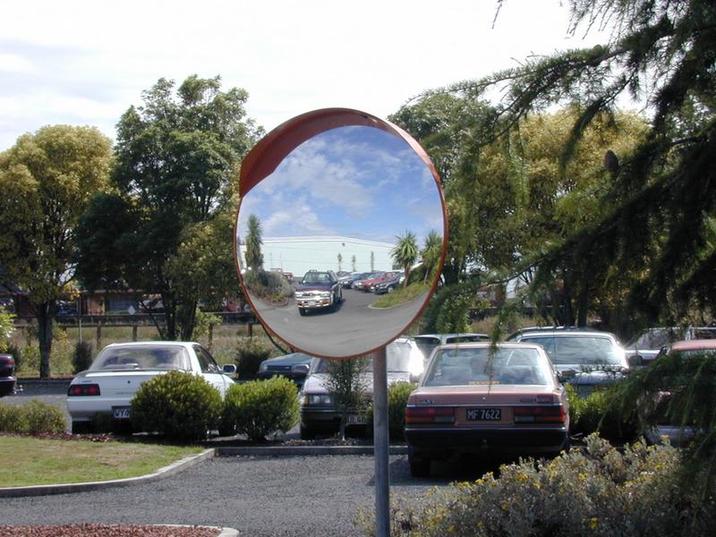 STAINLESS STEEL ANTI-VANDAL MIRROR – 600MM