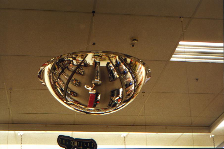 MIRROR 900MM CEILING DOME